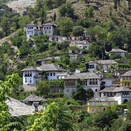 Ruols Guesthouse Gjirokaster Exterior photo